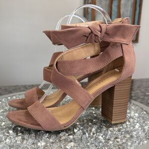 LC Lauren Conrad Pink Block Heel Sandals Dusty Rose